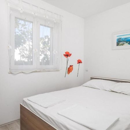 Rona Apartments Zlatko Шимуни Екстер'єр фото