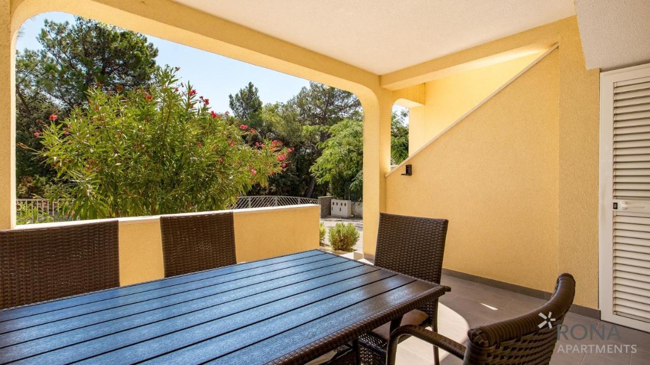 Rona Apartments Zlatko Шимуни Екстер'єр фото