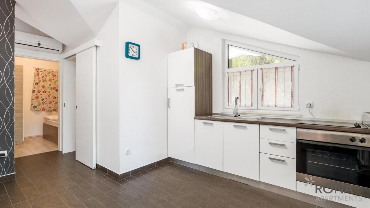 Rona Apartments Zlatko Шимуни Екстер'єр фото