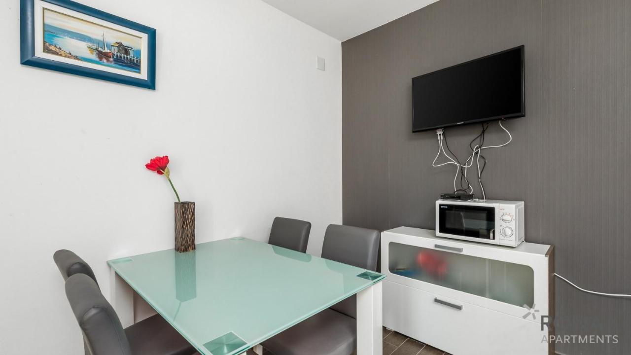 Rona Apartments Zlatko Шимуни Екстер'єр фото